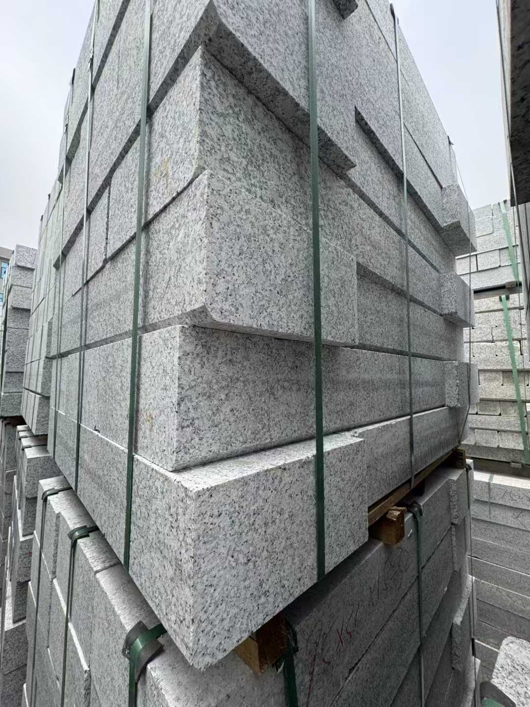 景德镇芝麻白路牙石 马路牙子